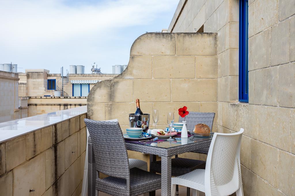 Apartmán Seaview Luxury Penthouse With Shared Swimming Pool Għajnsielem Exteriér fotografie