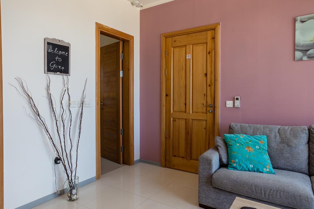 Apartmán Seaview Luxury Penthouse With Shared Swimming Pool Għajnsielem Exteriér fotografie